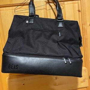 BEIS Sleek Black Duffel Bag for Women